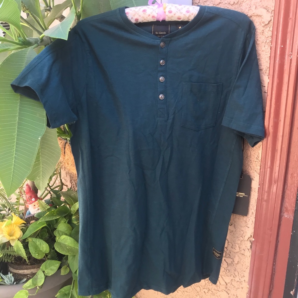 🦋Mens button shirt